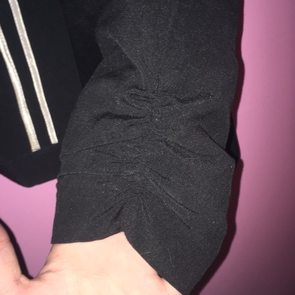 Black blazer - Picture 2 of 3